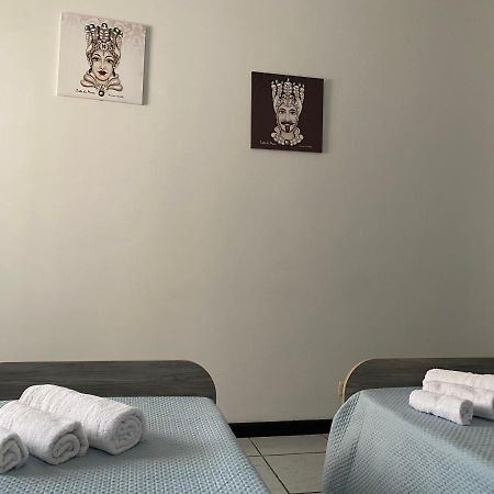 Il Girasole Apartamento Catânia Exterior foto