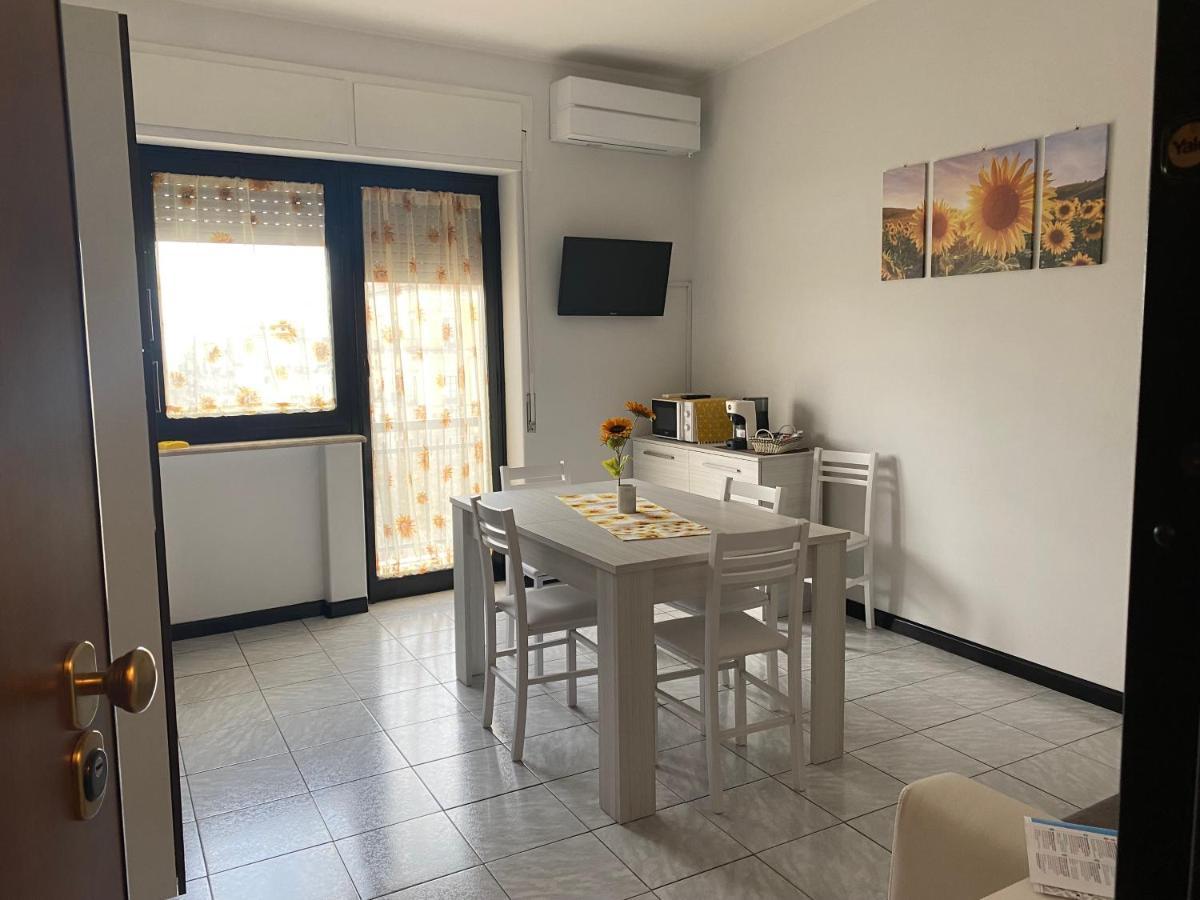 Il Girasole Apartamento Catânia Exterior foto