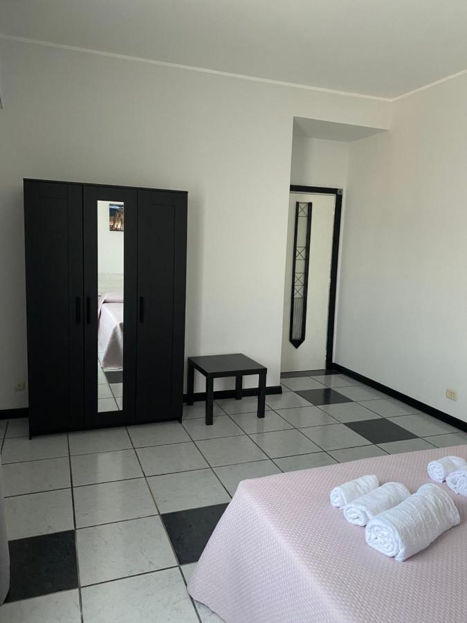 Il Girasole Apartamento Catânia Exterior foto